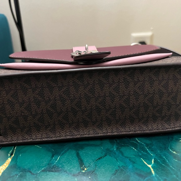 Michael Kors greenwich crossbody bag - fixed price - Picture 7 of 12